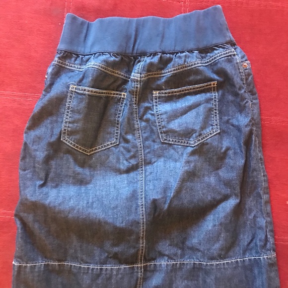 Maternity denim jean skirt small size 2 - Picture 2 of 3